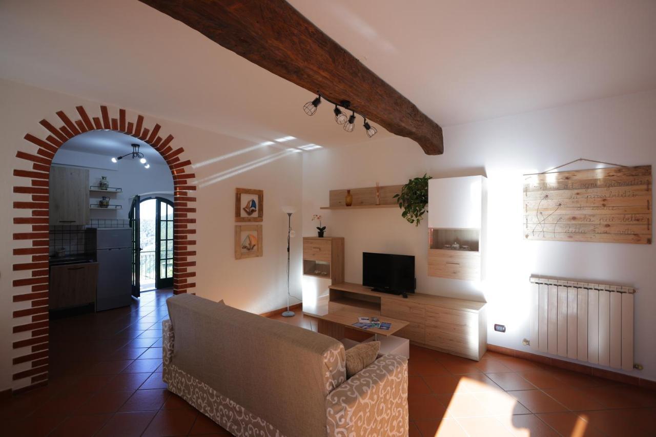 La Casa Col Portico Apartment Leivi Luaran gambar
