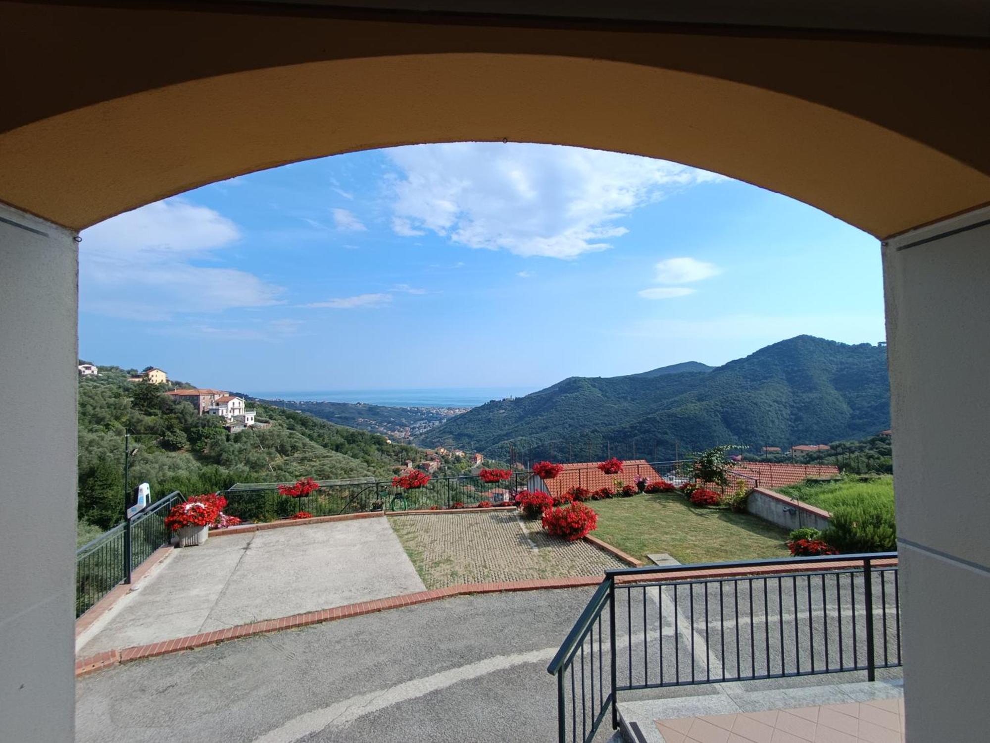 La Casa Col Portico Apartment Leivi Luaran gambar